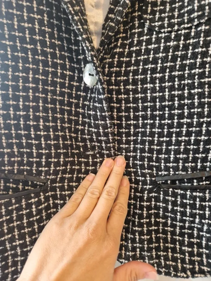 Veste courte en laine bouillie - photo numéro 2