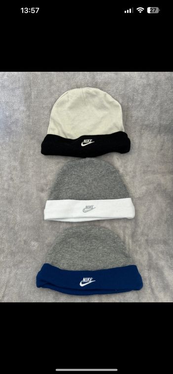 Lot 3 bonnet Nike