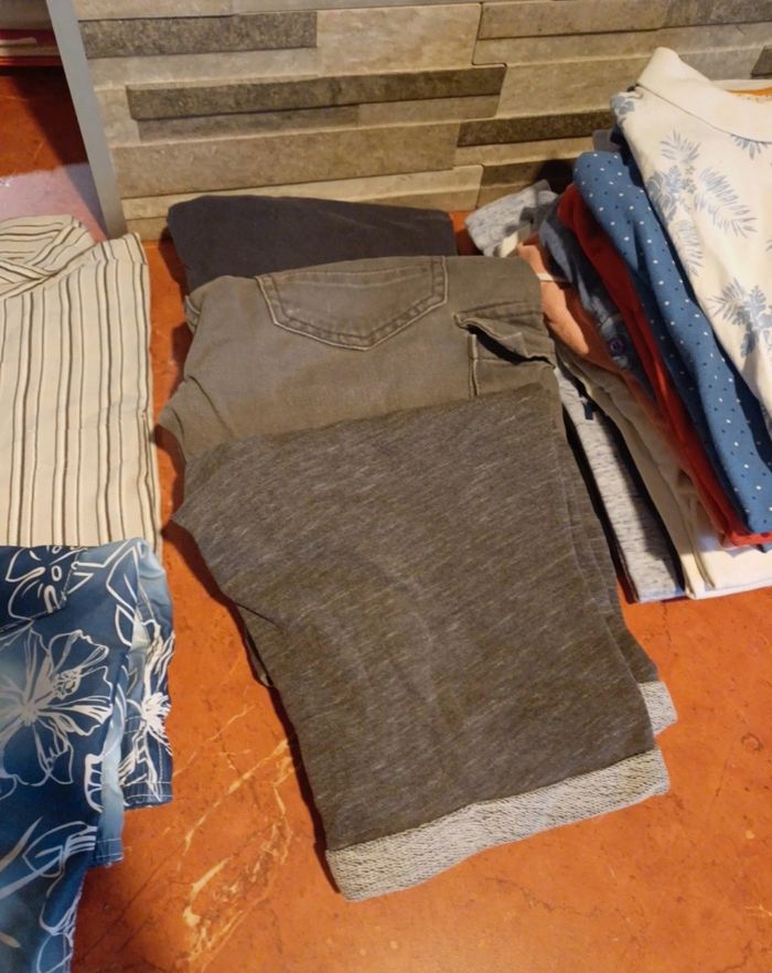 Lot de vêtements garçon taille 12 ans - photo numéro 3