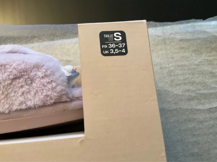 Chaussons rose Rodier neuf - photo numéro 4