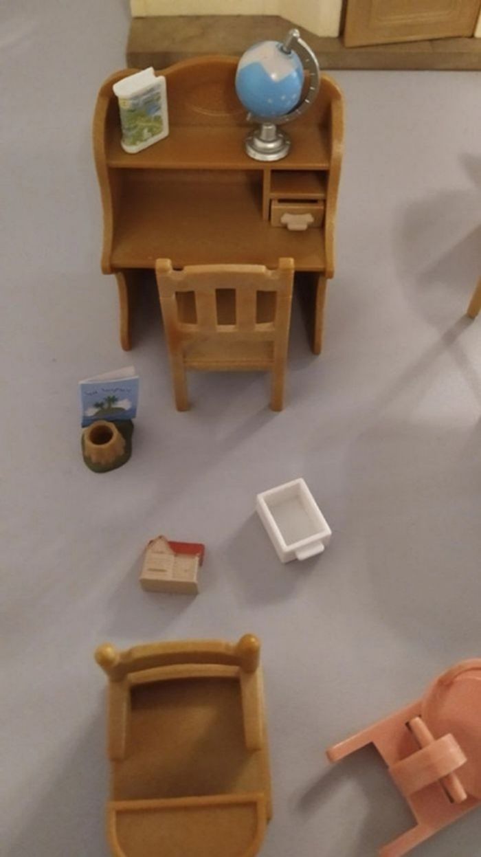 Lot mobilier et accessoires Sylvanian - photo numéro 12