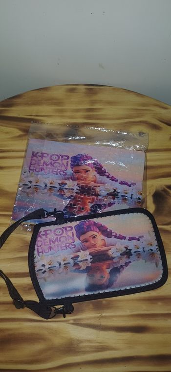 Pochette K-pop Rumi 