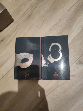 Lot de 2 livres 50 nuances de grey