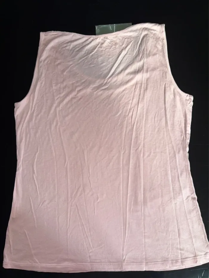 Débardeur rose clair Marque Armand Thiery taille 44/46 - photo numéro 2
