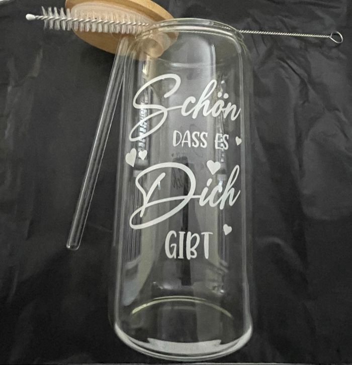 Verre couvercle et paille - photo numéro 2