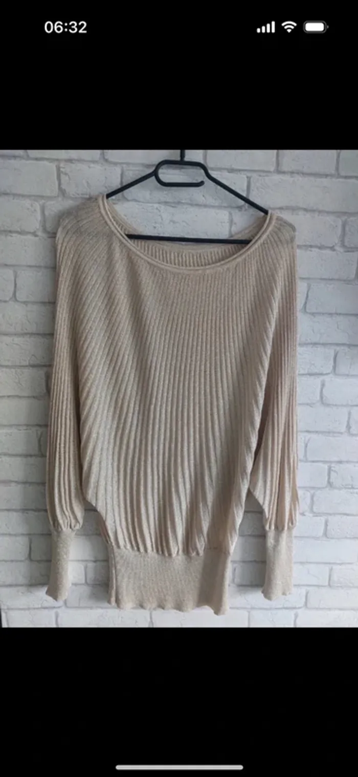 Pull fin et large Andrea's taille M