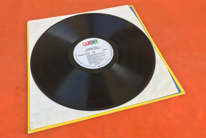 Vinyle 33 tours Compilation Hits 2 The Album Alphaville, Kim Wilde, Chaka khan... (1985) wea 24069 - photo numéro 6