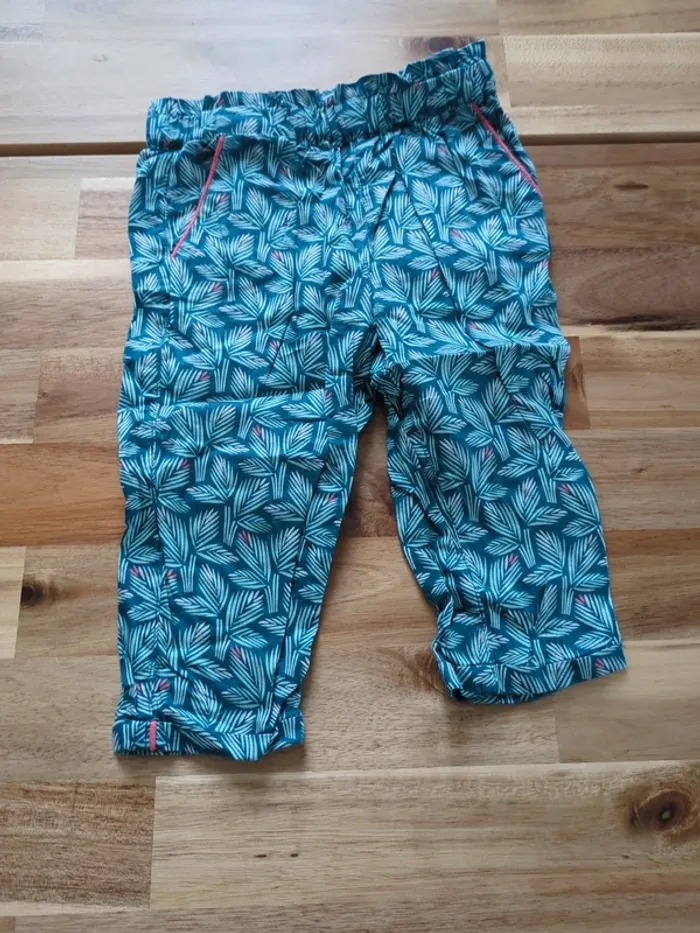 Lot 2 short et un pantalon fin - photo numéro 2