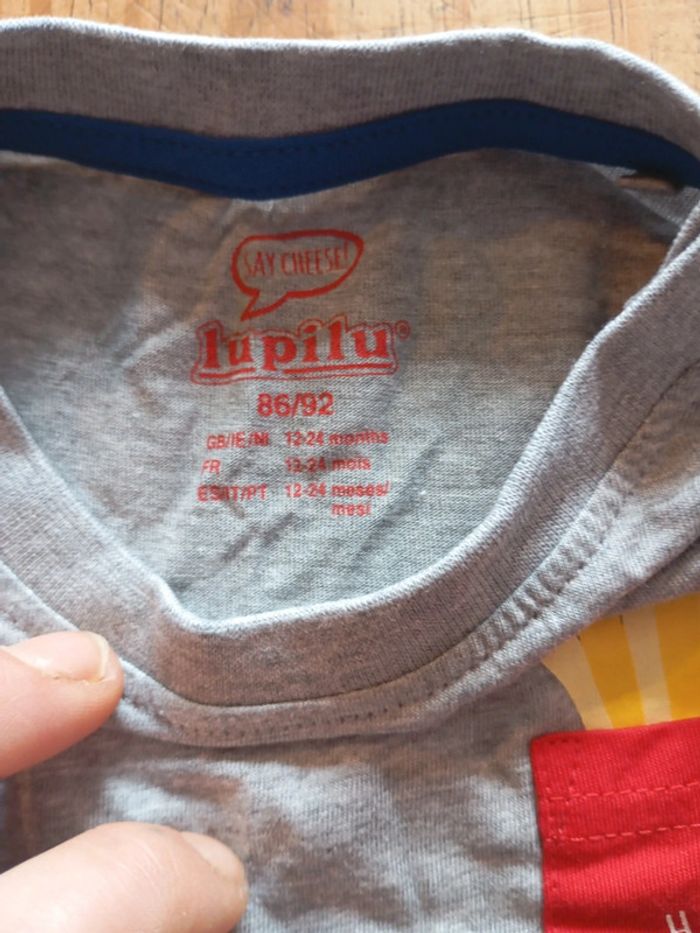 Tee shirt manche longues neuf 12/24 - photo numéro 2