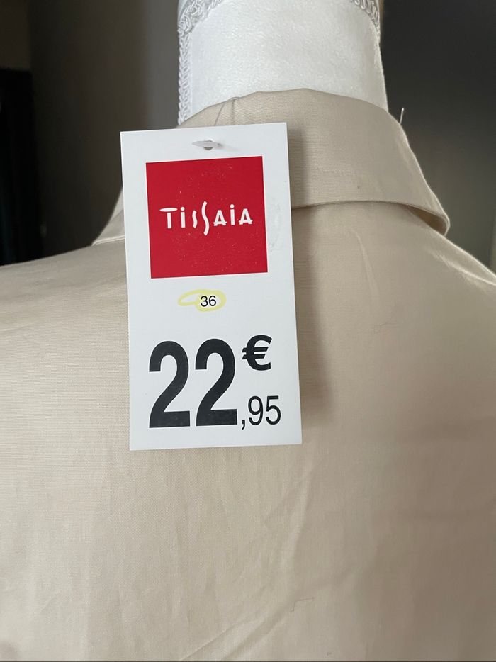 Chemise beige neuve - photo numéro 4