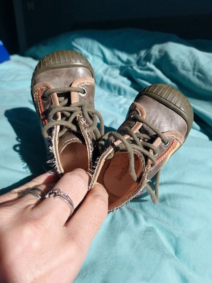 Paire chaussures - photo numéro 9