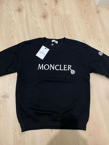 Pull Monclr 