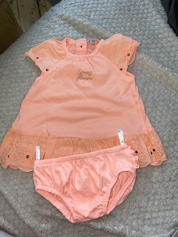 Robe avec bas culotte