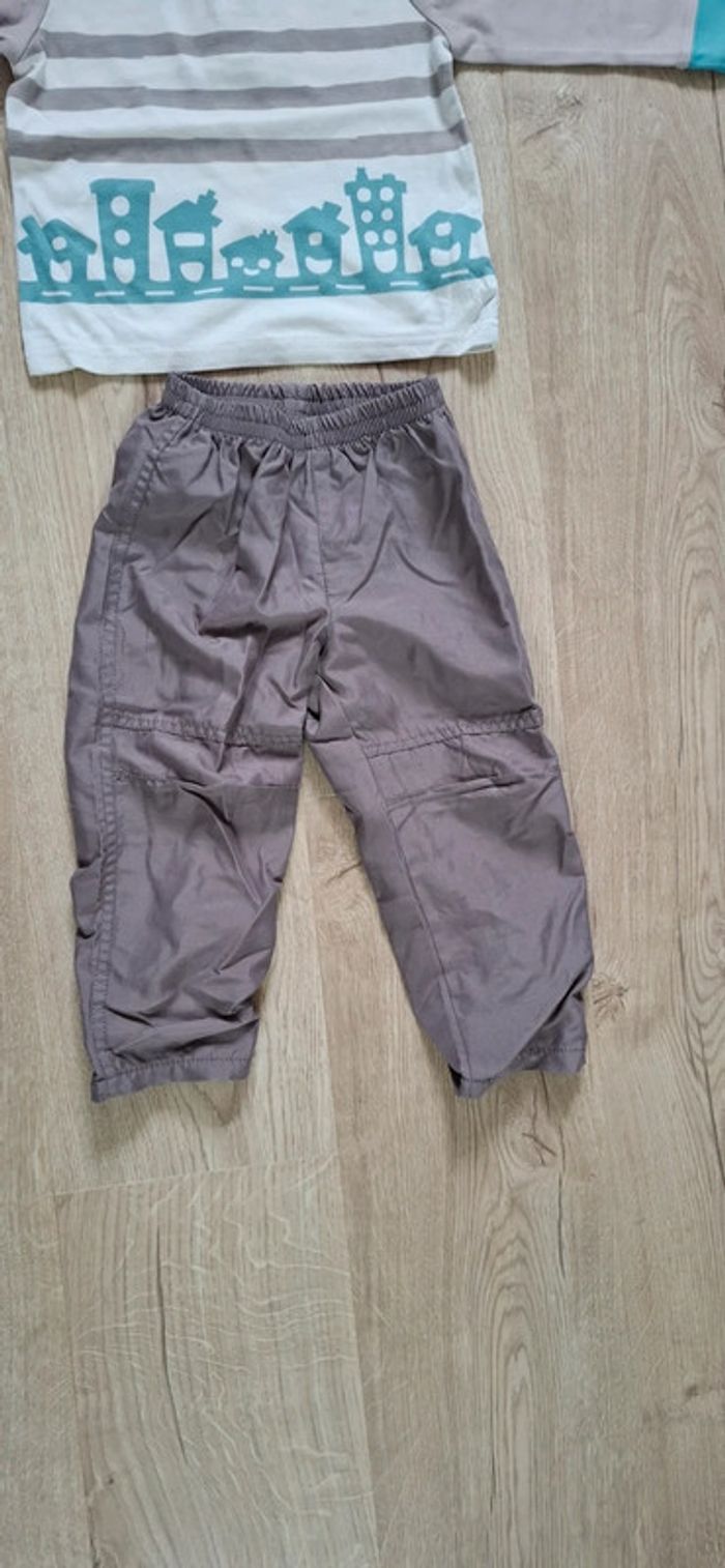 Ensemble 23 mois TBE - photo numéro 2