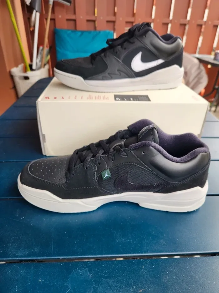 Jordan stadium 90 homme Taille 45 blanc noir neuves - photo numéro 3