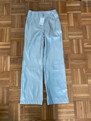 Pantalon en cuir argenté (Season)
