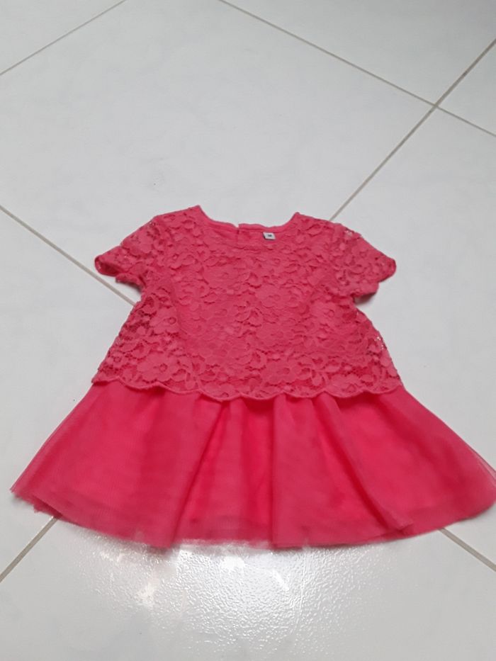 Robe bébé fille taille 3 mois très bon état