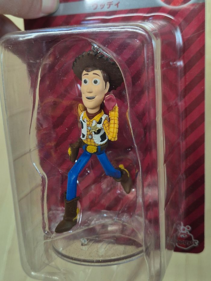 Figurine Disney Happykuji 2024 : Woody (Toy Story) - photo numéro 3