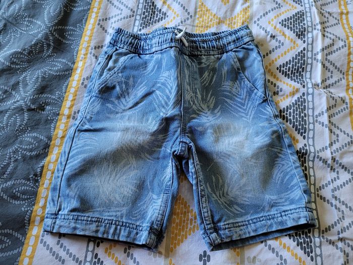 short kiabi 8ans (4e)