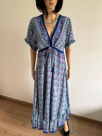 Robe longue bleue neuve en soie Trebol taille unique