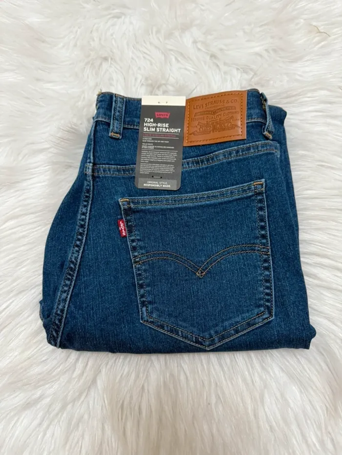 Jean Levi’s 724 Slim Straight – Taille 30/30 – Bleu classique – Neuf avec étiquette - photo numéro 5