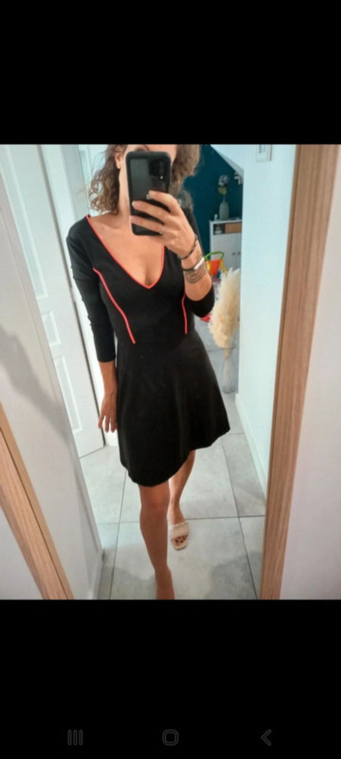Robe noire liseret fushi Armani