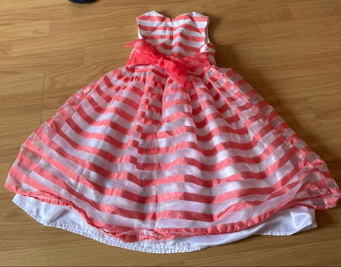 Robe LH 6 ans - photo numéro 2