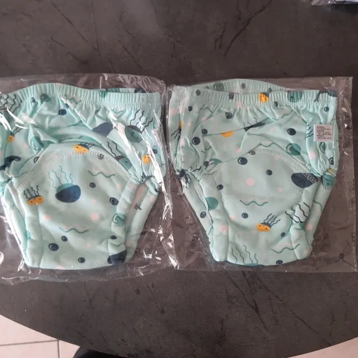 Lot 2 culottes d'apprentissage
propreté enfant/ þébé
garcon 2/3ans 100cm M-culottes de mômes
