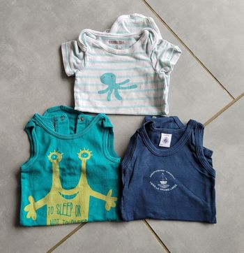 Lot bodys MC 12 mois