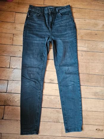 Jeans noir neuf