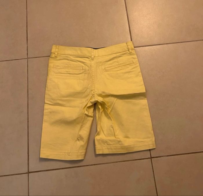 Short enfant taille 10 ans jaune Lacoste - photo numéro 2