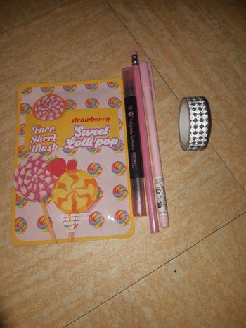 Ensemble avec masque feutre à deux pointes une épaisse et une fine crayon à papier pailletté stylo Minfin écrire noir côte ce argenté noir
