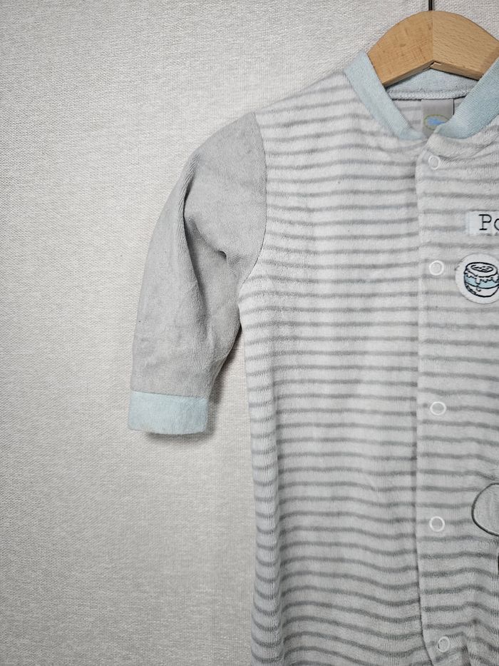 Pyjama  velours  winnie l'ourson  C&A 74cm - photo numéro 3