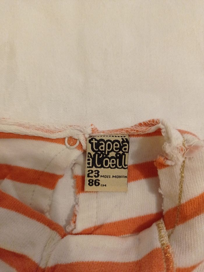 Pull moche longues couleur blanc et orange voir photos marqué tu as pas l'oeil taille 23 mois 86 cm photos très jolie - photo numéro 4