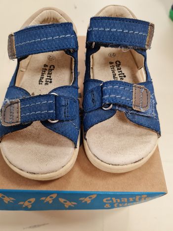 Sandalettes taille 24