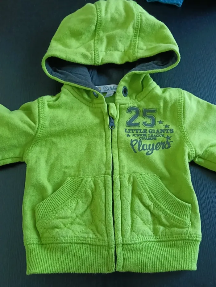 Gilet à capuche 3 mois