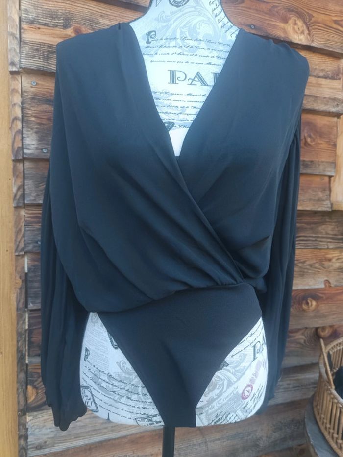 Body manche longue col V - photo numéro 4