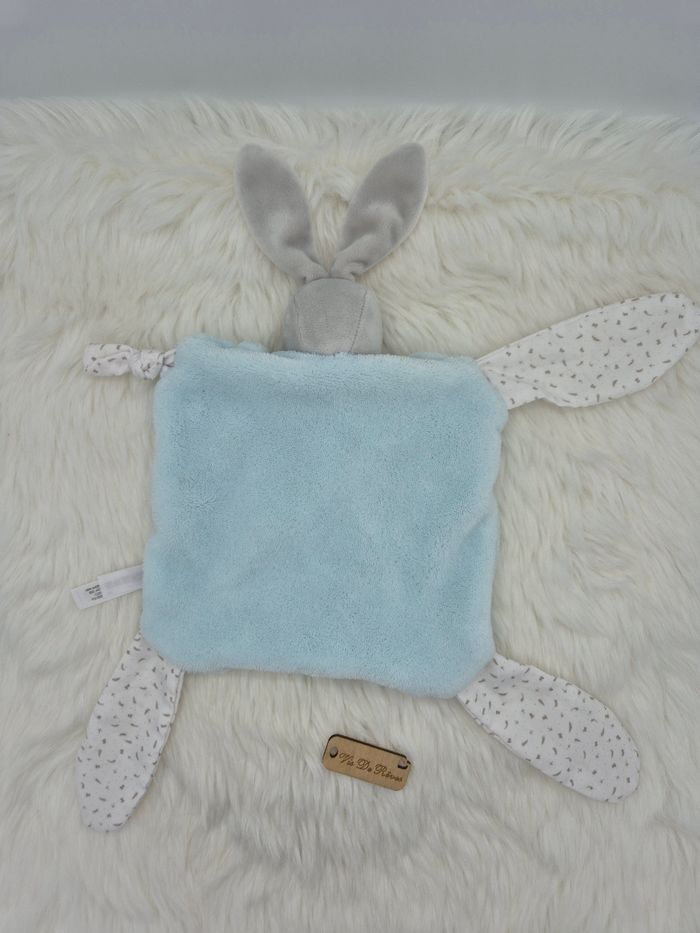 Doudou plat lapin gris bleu turquoise Plume Lapinou Kaloo - photo numéro 3