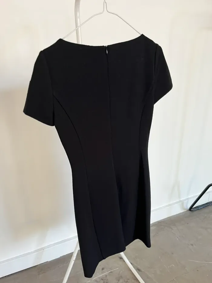 Robe noire Moschino - photo numéro 3