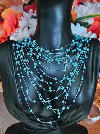 Collier de perles, ikita