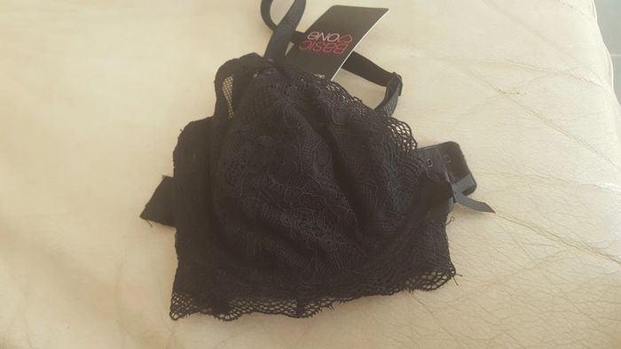 Soutien-gorge neuf - photo numéro 3