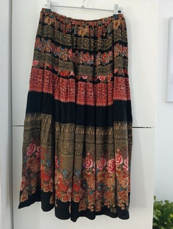 Jupe en viscose longueur midi