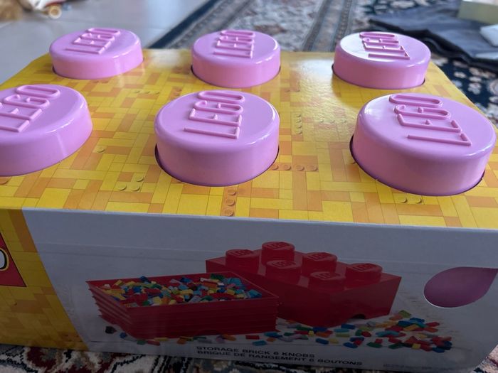 Boîte rangement rose pour Legos - photo numéro 3