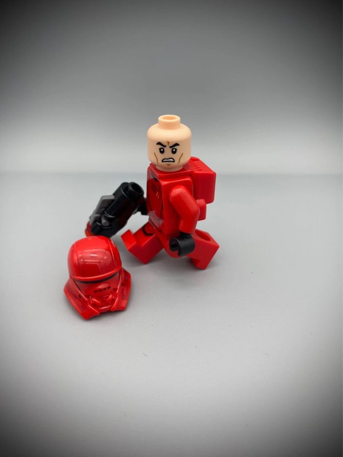 Minifigurine LEGO Star Wars sw1075 - Sith Jet Trooper - Très bon état - photo numéro 2