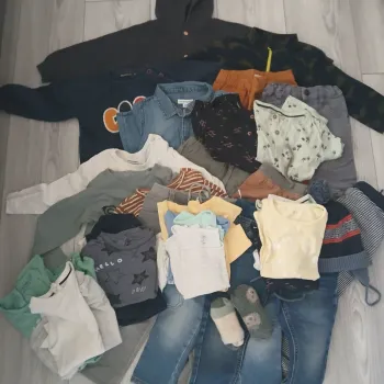 Lot vêtements 23 mois