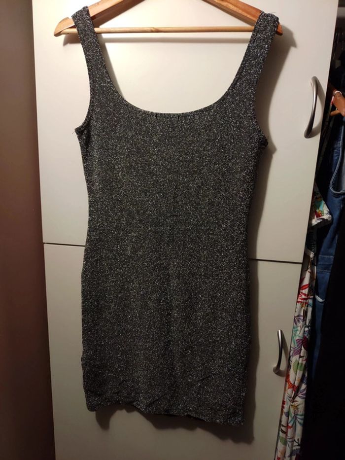 Robe brillante - photo numéro 2