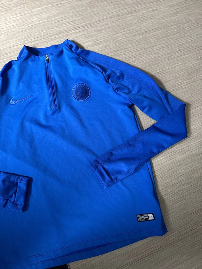 Très jolie haut de foot Nike chelsea peu porté - photo numéro 2