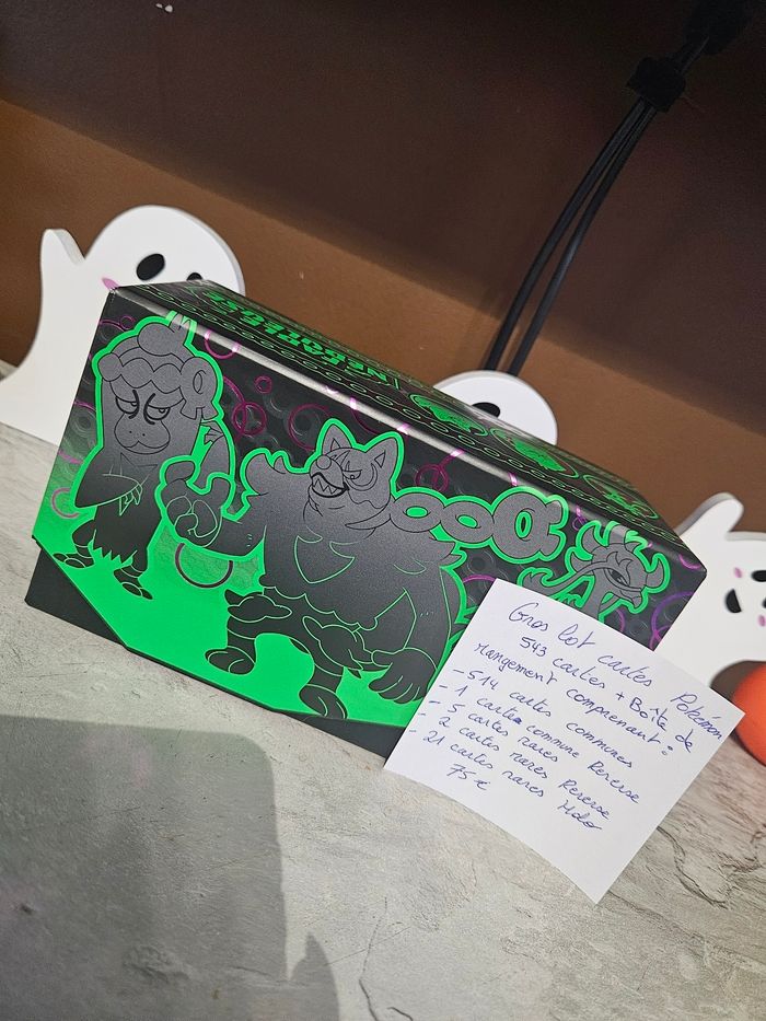 Lot de 543 cartes plus boîte de rangement