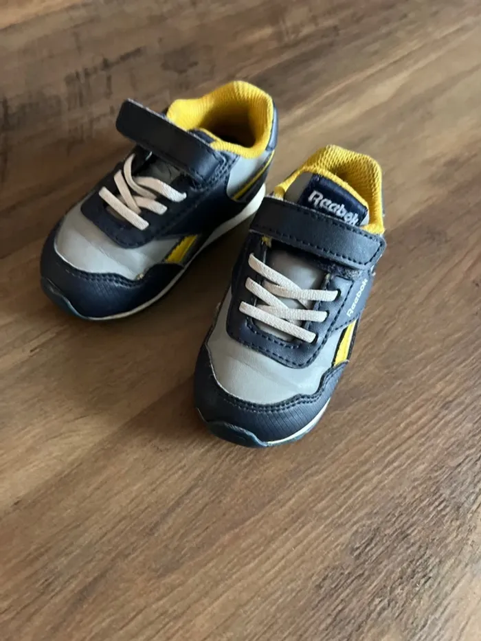 Basket reebok 19,5 - photo numéro 3