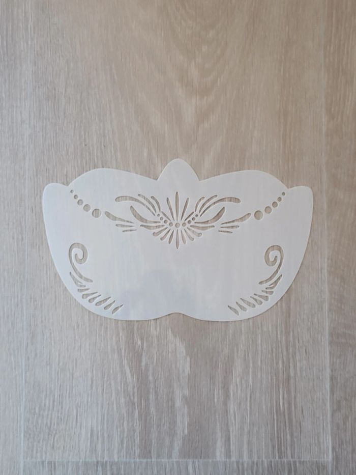 Masque pochoir enfant